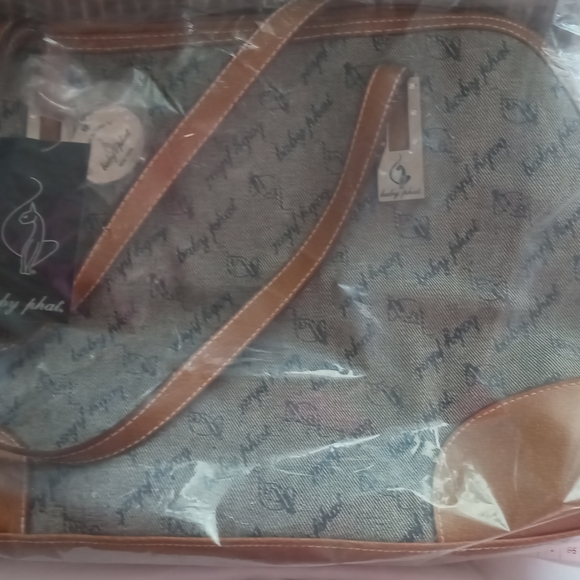 Baby Phat large shoulder bag. - Picture 5 of 8